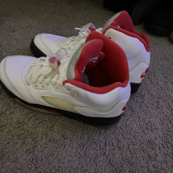 Kids Jordan retros - Picture 4 of 15